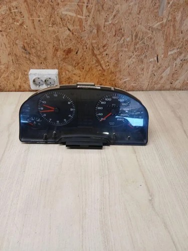 Audi saloon 8c2 - 80,