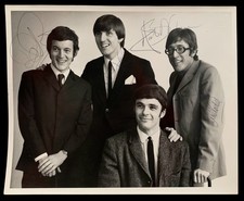 SIGNIERT DIE SCHATTEN HANK