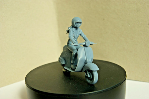 Figur frau auf kleinem - figur,