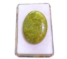 Grüner Opal Cabochon 34x23,6