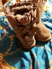 Stiefel UGG GR. Ca.17cm Kinderschuhe braun w.NEW )