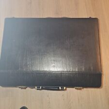 Diplomatenkoffer, viele Innentaschen, 2 Zahlenschlösser