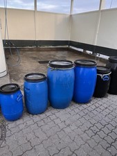 4 große Fässer ,Getränke- Maische- Wein - ,Most- Gär - Wasser - ..Fässer