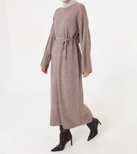 Wie NEU: Modanisa Strickkleid