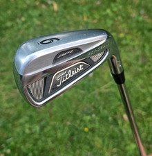 Titleist AP2 712 6er Eisen - Regular+ Shaft - Midsize Griff - Guter Zustand