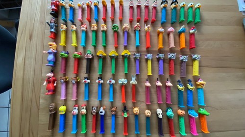 Pez spender figuren sammlung - pez,