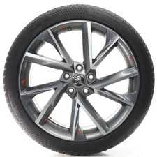 Skoda Superb III 3V Winterräder Vega Continental 235/40R19 96V DOT22 3V0601025AP