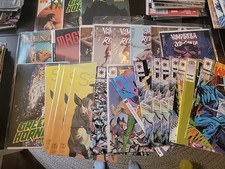 Comic Lot Of X 26 Vampirella