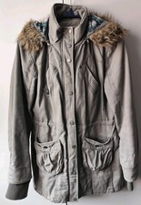 Parka....oliv....Gr. L