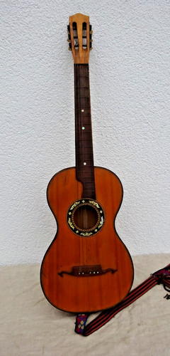 Alte gitarre wandergitarre - gitarre,
