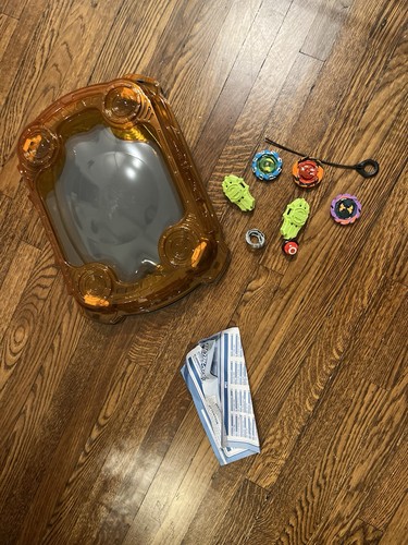 Beyblade burst quad - burst, strike