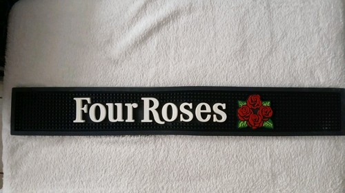 Four roses whisky - four,