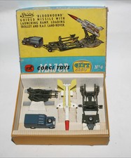 Corgi Gift Set 4 RAF Rocket Age Land Rover & Missile, sehr guter Zustand in OVP