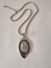 Kamee Anhänger mit Kette