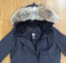 Canada Goose Victoria Parka Wintermantel Gr. M navy blau Top Zustand 