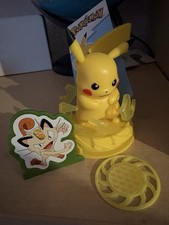 Pikachu Figur aus dem Großen