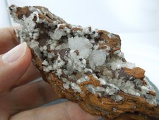 Hemimorphit auf Brauneisenstein, Mapimi, Durango, Mexiko (H134)