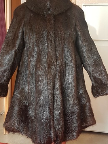 Wunderschöner pelzmantel - wunderschöner,