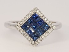 Traumschöner Saphirring, 18 Kt. Weißgold, ca. 1 ct. Saphire, 0,14 ct. Brillanten