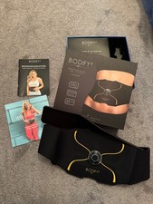 Bodify EMS Bauchtrainer Deep Muskel Training für den Bauch, 3 Stufen, Top Gerät