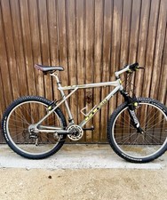 Fahrrad GT Mountainbike Magura Rock Shox Polierter Rahmen RG 52 Top Zustand