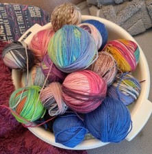 1,2 KG Sockenwolle Reste