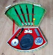 Chinesisches Kalligrafie-Set im Etui – komplett & traditionell - Sammlerstück