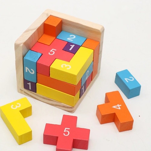 Bunte holz puzzle - bunte, würfel