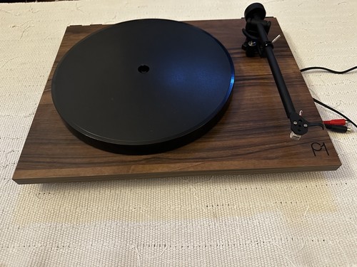 Rega planar walnut - planar, mint