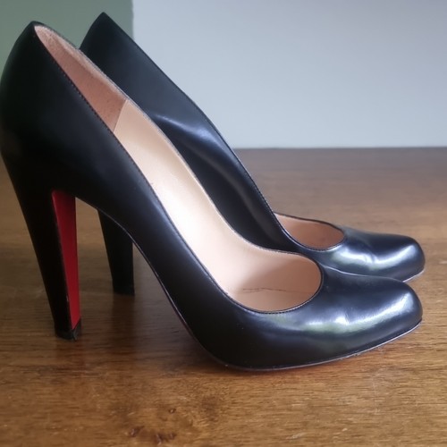 Christian louboutin pumps - christian,