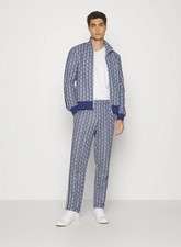 Lacoste Anzug