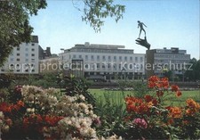 Eskilstuna Stadtpark mit Monument Guds Hand Carl Miles