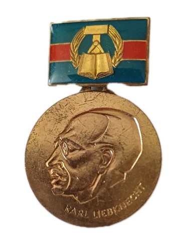Karl liebknecht medaille ddr - liebknecht,