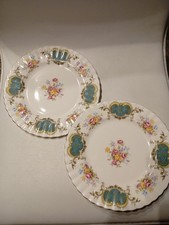 zwei schöne Kuchenteller Berkeley v Royal Albert England Goldrand