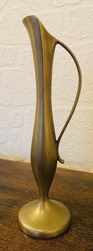 Stilvolle vase mit henkel - stilvolle,