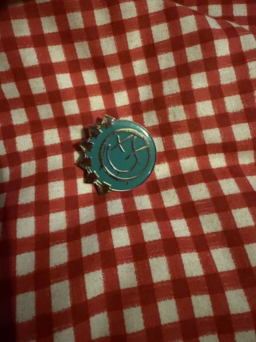 Blink 182 blue smiley 20th - smiley,
