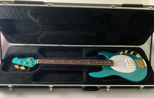Music man stingray special - man,