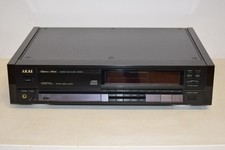 Akai CD-93 CD-Player inklusive Fernbedienung und Holzseiten 