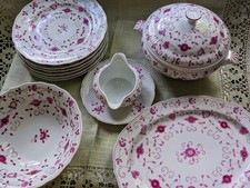 August Warnecke AW China Purpur handbemalt, Speiseservice