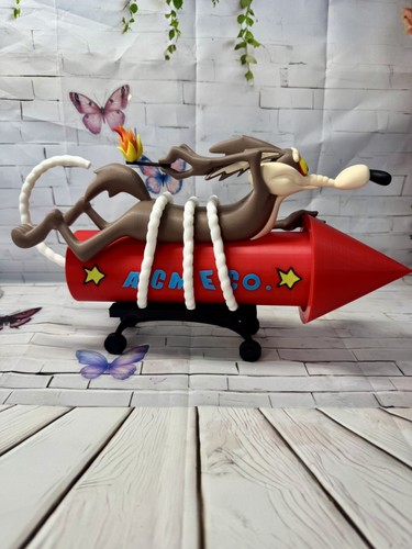 Looney tunes wile - looney,