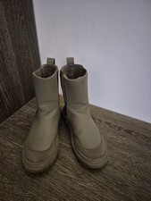 Boots Gummistiefel Mädchen Gr. 32 ZARA  olivgrün