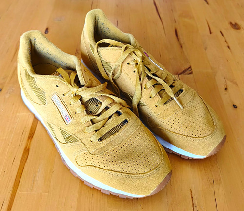 Reebok classic leather sneaker - reebok,