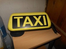 2 x Taxi Dachzeichen, Mit stillem Alarm. 2 SCHLÜSSEL, ohne Dachsattel