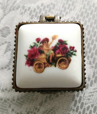 Pillendose Porzellan von WJ