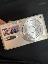Panasonic Lumix DMC-FX8 5.0MP