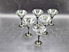 Prächtige Schmuck- und Trinkgläser - Verschiedene Serien