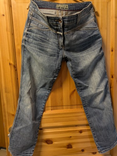 Blaue jeans von - von, in