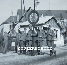 Foto deutsche Soldaten an der französischen Grenze / DOUANES FRANCAISES / 2. WK 