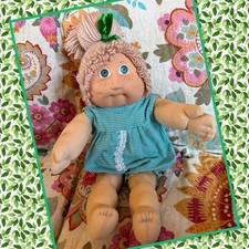 Atemberaubender Kohlpflaster