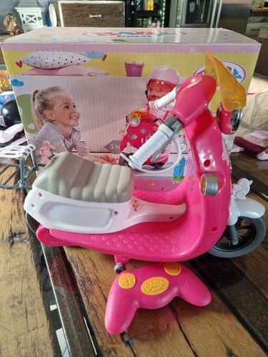 Baby born city - born, scooter